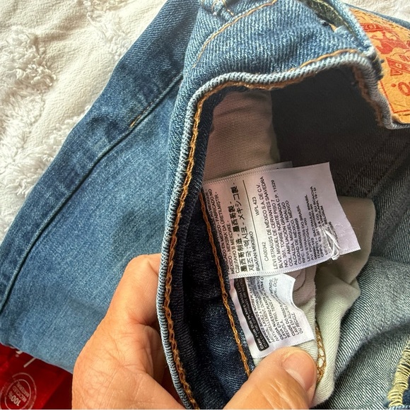 Levi's Men's Straight Jeans in Deep Blue Size 38/30 - Picture 5 of 6